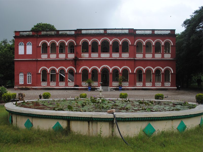 Orchard Palace / Riverside Palace