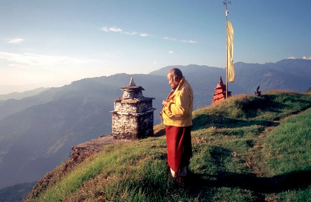 Pelling – Yuksum – Pelling (42 Kms & 2 Hrs)