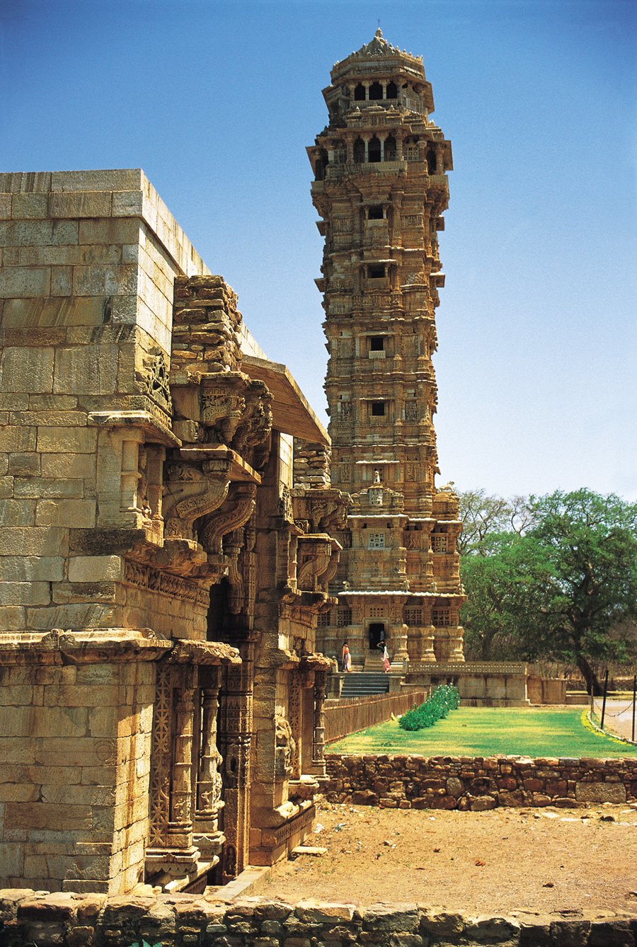 Udaipur –  Chittorgarh – Deogarh 