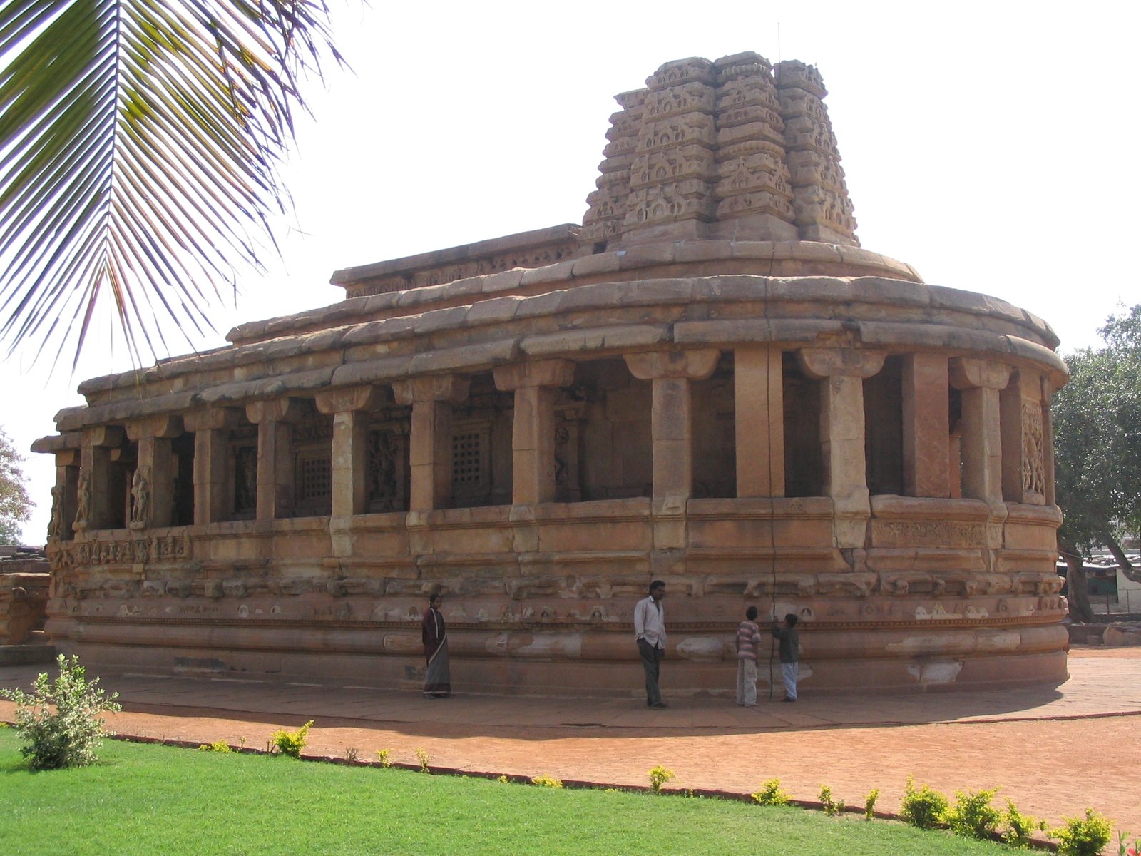 Badami – Pattadakal – Aihole – Badami