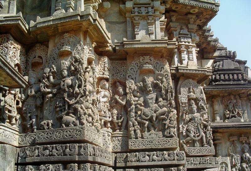 Hospet – Hassan (330 Kms & 7 Hrs)