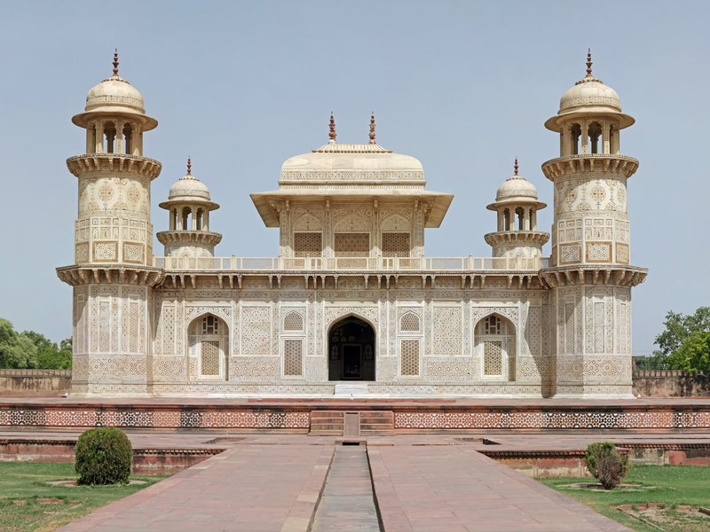 Delhi – Agra 